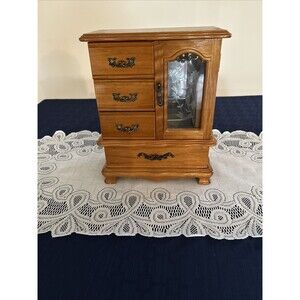 Vintage Wood Jewelry Box Great Find! H 10.5 W 7.5 D 4 In